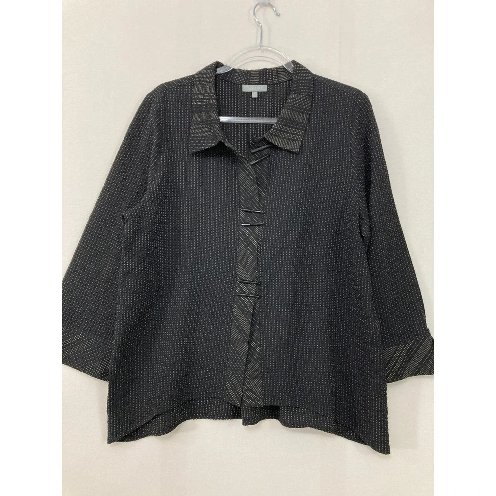 Habitat Button Down Shirt Medium Black Pinstripe Toggle Front 3/4 Sleeve